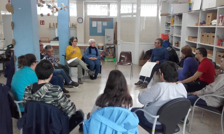 Participants del 'Projecte Veus' de l'Òmnia La Seu i el Taller Claror